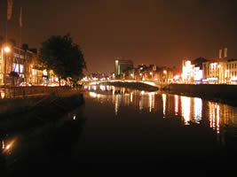 The Liffey at night - click to enlarge